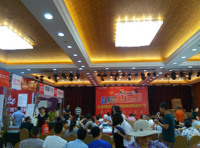 金艾陶瓷磚亮相威海品牌家居建材團購嘉年華，優惠停不下來！