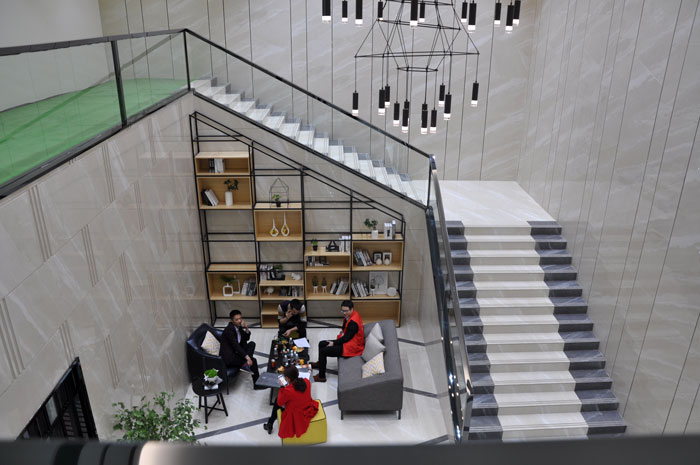 “一帶一路  設計營銷”，與O2O零售新模式攜手，2017年，金艾陶將勇往直前，開拓新戰場！