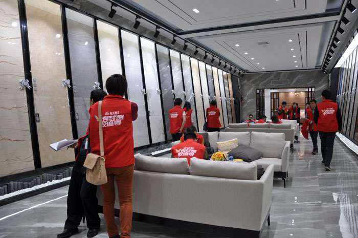 “一帶一路  設計營銷”，與O2O零售新模式攜手，2017年，金艾陶將勇往直前，開拓新戰場！