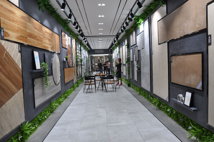 “一帶一路  設計營銷”，與O2O零售新模式攜手，2017年，金艾陶將勇往直前，開拓新戰場！