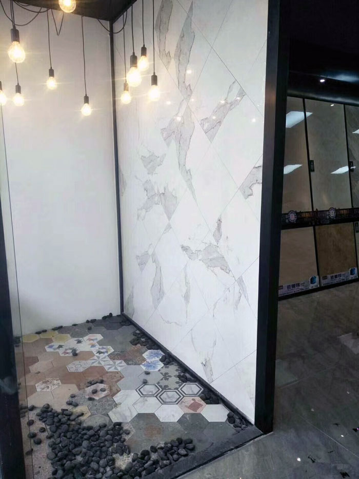 陶瓷一線品牌金艾陶瓷磚澄海店十一開業，好禮、優惠送不停