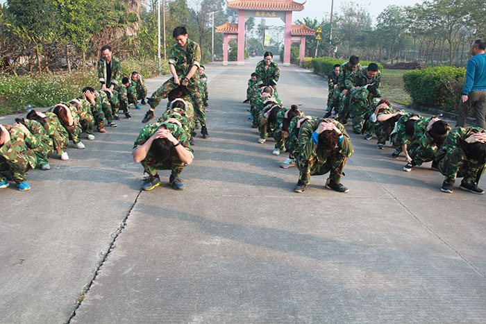 2017年2月13-15日，金艾陶“虎狼道”戶外拓展訓(xùn)練圓滿結(jié)束